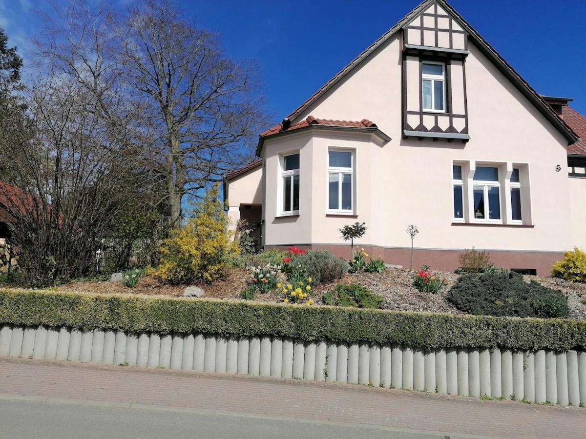 Ferienwohnung Glueck Am See Sternberg Exterior foto